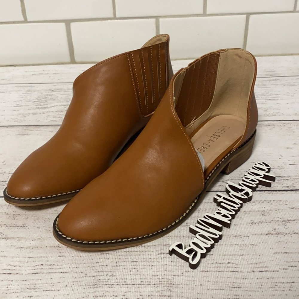 *Chelsea Crew Tan Cutout Ankle Leather Booties